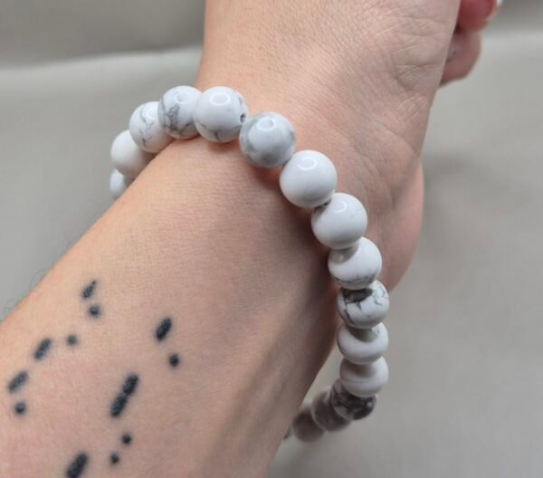 bracelet howlite